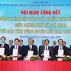 Lãnh đạo Thành phố Hồ Chí Minh và 6 tỉnh duyên hải Nam Trung Bộ ký kết hợp tác phát triển kinh tế-xã hội giai đoạn 2023-2025. (Ảnh: Tiên Minh/TTXVN)