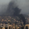 Khói bốc lên sau một cuộc không kích của Israel xuống thành phố Jenin, Bờ Tây, ngày 3/7/2023. (Nguồn: THX/TTXVN)