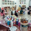 Hằng năm, cứ vào dịp hè, Bảo tàng Mỹ thuật xã Cổ Đô, huyện Ba Vì, thành phố Hà Nội lại tổ chức lớp học vẽ miễn phí cho các em thiếu nhi tại xã và vùng lân cận. (Nguồn: Vietnam+) 