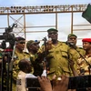 Các thành viên của chính quyền quân sự Niger dự cuộc biểu tình tại Sân vận động Seini Kountche ở thủ đô Niamey trong ngày 6/8. (Nguồn: Reuters) 