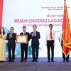 Báo VietNamNet đón nhận Huân chương Lao động hạng Nhất nhân kỷ niệm 25 năm thành lập. 
