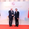 Chủ tịch Ủy ban Nhân dân Thành phố Hồ Chí Minh Phan Văn Mãi hội kiến Tổng thống Cộng hòa Liên bang Đức Frank Walter Steinmeir. (Ảnh: Xuân Khu/TTXVN)