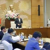 Sáng 21/2/2024, tại Hà Nội, Chủ tịch Quốc hội Vương Đình Huệ chủ trì cuộc họp để nghe trình bày quá trình xây dựng và hoàn thiện Dự án Luật Công nghiệp quốc phòng, an ninh và động viên công nghiệp. (Ảnh: Nhan Sáng/TTXVN)
