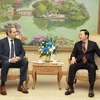 Phó Thủ tướng Trần Hồng Hà tiếp ông Olivier Michalon, Phó Chủ tịch điều hành Tập đoàn Airbus Helicopters Toàn cầu. (Ảnh: Văn Điệp/TTXVN)