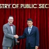 Thượng tướng Lương Tam Quang, Bộ trưởng Bộ Công an tiếp Chủ tịch Hội đồng Công nghiệp Công nghệ thông tin Hoa Kỳ Jason Oxman. (Ảnh: Phạm Kiên/ TTXVN)