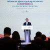 Thủ tướng Phạm Minh Chính phát biểu tại Diễn đàn xúc tiến du lịch và hợp tác văn hóa Việt Nam-Hàn Quốc. (Ảnh: Dương Giang/TTXVN)