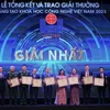 Các tác giả giành Giải Nhất Giải thưởng Sáng tạo Khoa học Công nghệ Việt Nam năm 2023. (Ảnh: Hoàng Hiếu/TTXVN)