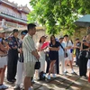 Tham gia Trại hè Việt Nam 2024, các học sinh, sinh viên kiều bào được hiểu biết thêm về lịch sử đất nước dưới triều đại nhà Nguyễn và các địa danh di tích nổi tiếng tại Thừa Thiên-Huế. (Ảnh: Mai Trang/TTXVN)