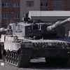 Binh sỹ Ukraine tham gia khóa huấn luyện trên xe tăng Leopard 2 tại Zaragoza, Tây Ban Nha, ngày 13/3/2023. (Ảnh: AFP/TTXVN)