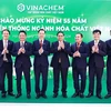 Thủ tướng Phạm Minh Chính với lãnh đạo Tập đoàn Hóa chất Việt Nam. (Ảnh: Dương Giang/TTXVN)