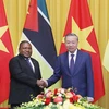 Tổng Bí thư, Chủ tịch nước Tô Lâm và Tổng thống Mozambique Filipe Jacinto Nyusi trước khi tiến hành hội đàm. (Ảnh: Lâm Khánh/ TTXVN)