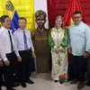 Lễ khánh thành tượng Anh hùng Nguyễn Văn Trỗi tại trường liên cấp Graciela Navas Tovar, thủ đô Caracas, Venezuela. (Ảnh: TTXVN phát)