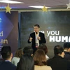 Ông Lê Quốc Vinh, Chủ tịch Công ty Le Bros diễn thuyết tại hội thảo “Make Your Brand Human – Xây dựng thương hiệu nhân văn." (Ảnh: BTC)