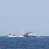 [Photo] Tàu Trung Quốc cản phá trái phép tàu chấp pháp của Việt Nam