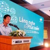 Phó Tổng Giám đốc Viettel Telecom Phùng Văn Cường hy vọng ngày càng nhận được nhiều đóng góp xác đáng của khách hàng để hoàn thiện sản phẩm, dịch vụ. (Ảnh: K.D/Vietnam+)
