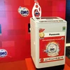 Máy giặt Panasonic Omo Matic có nhiều tính năng phù hợp với nông thôn Việt Nam. (Ảnh: T.H/Vietnam+)