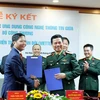 Lãnh đạo Bộ Công Thương và Viettel ký kết thỏa thuận. (Nguồn: BCT)