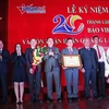 Báo VietNamNet nhận Huân chương Lao động hạng Nhì. (Nguồn: VNN)