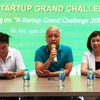 Ông Mai Duy Quang (giữa) cho biết, các start-up trong tất cả các lĩnh vực đều có cơ hội tham gia chương trình này. (Ảnh: T.H/Vietnam+)