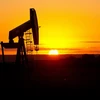 Giá dầu tiếp tục tăng do nguồn cung từ Libya vẫn ở mức thấp
