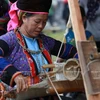 [Photo] Độc đáo nghề xe lanh dệt vải của người Mông ở Đồng Văn