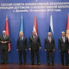 Tổng thống các nước Armenia, Belarus, Kazakhstan,Tajikistan, Nga và Kyrgyzstan tại hội nghị. (Nguồn: Reuters/TTXVN)