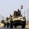 Xe bọc thép chở quân của Ai Cập triển khai tại khu vực Sinai. (Ảnh: AFP)