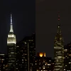 Tòa nhà Empire State ở thành phố New York, Mỹ (trái) trước và sau khi tắt điện hưởng ứng sự kiện "Giờ Trái đất". (Nguồn: THX/TTXVN)