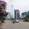 Hình ảnh trạm BTS thân thiện của MobiFone trên đường phố Hà Nội. 