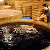 Một cơ sở sản xuất nước mắm ở Phú Quốc. (Nguồn: TTXVN)