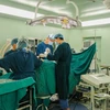 Phẫu thuật bằng hệ thống O-arm sẽ đem lại nhiều lợi ích cho các bệnh nhân bị bệnh lý cột sống. (Ảnh: PV/Vietnam+)