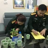Anh Võ Thanh Hải và chị Trần Thị Thu Hiền viết đăng ký hiến tạng.