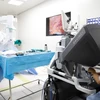 Phẫu thuật nội soi với hệ thống Robot Da Vinci Xicho người bệnh ung thư tại Bệnh viện K. (Ảnh: PV/Vietnam+)