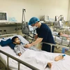 Bệnh nhi mắc viêm não Nhật Bản đang được điều trị tại Bệnh viện Nhi Trung ương. (Ảnh: PV/Vietnam+)