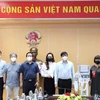 Tập đoàn TH và Ngân hàng Thương mại cổ phần Bắc Á trao tặng 34 máy thở chức năng cao. (Ảnh: PV/Vietnam+)