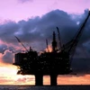 Giá dầu "neo" gần mức cao nhất trong bốn tháng qua