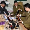 Tây Ninh tiêu hủy gần 700 chai rượu ngoại nhập lậu