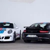 Porsche giới thiệu phiên bản xe đua Martini 911 Carrera S 