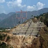 Ấn Độ xây cầu đường sắt cao nhất thế giới trên núi Himalaya