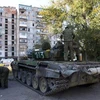 OSCE: Hàng dài xe tăng và vũ khí hạng nặng tiến vào Ukraine