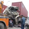 Nam Định: Xe container lấn đường đâm trực diện xe giường nằm