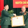 Trao tặng Huân chương Hồ Chí Minh cho Đại tướng Lê Văn Dũng