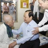Lãnh đạo TP Hồ Chí Minh thăm các đồng chí lão thành cách mạng