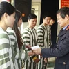 Hà Nội: Giảm án, tha tù trước thời hạn cho 305 phạm nhân