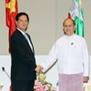 Thủ tướng Nguyễn Tấn Dũng hội kiến với Tổng thống Myanmar Thein Sein. (Ảnh: Đức Tám/TTXVN)