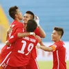 Pha ăn mừng bàn thắng của các cầu thủ Hải Phòng trong trận thắng Đồng tháp 2-1 tại vòng thi đấu thứ 13 V-League. (Ảnh: Lâm Khánh/TTXVN) 