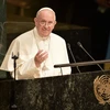 Giáo hoàng Francis phát biểu trước các nhà lãnh đạo thế giới tại phiên họp toàn thể Đại hội đồng Liên hợp quốc lần thứ 70. (Nguồn: Reuters/TTXVN)