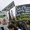 Biểu tình tại Paris (Pháp), phản đối tập đoàn Monsanto và thực phẩm biến đổi gen. (Nguồn: AFP/TTXVN)