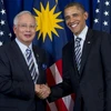 Tổng thống Mỹ Barack Obama và Thủ tướng Malaysia Najib Razak trong một cuộc gặp tháng 11/2011. (Nguồn: AFP)