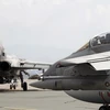 Máy bay chiến đấu Tornado GR4 của Không quân Hoàng gia Anh chuẩn bị cất cánh từ căn cứ Akrotiri, gần thành phồ Limassol, Cyprus. (Nguồn: AFP/TTXVN)